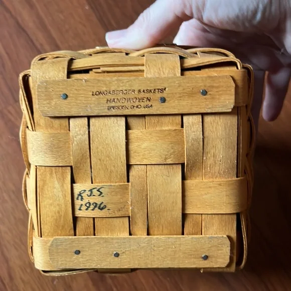 Longaberger 1996 hostess appreciation basket - Picture 4 of 7